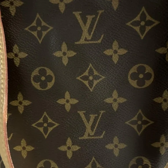 Louis Vouitton Pre-owned Batignolles Tote Bag - Picture 12 of 15